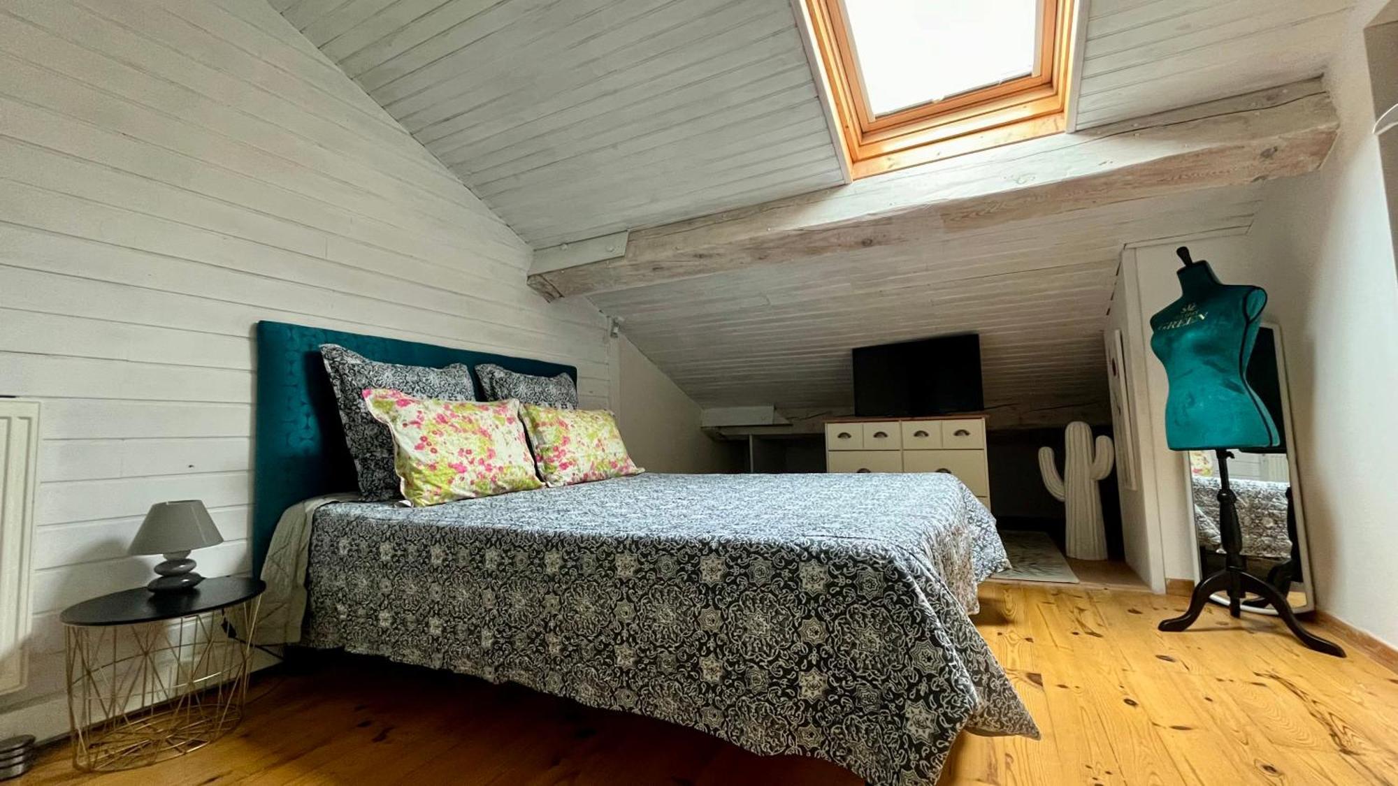 Aux Belles - Adults Only Bed & Breakfast *