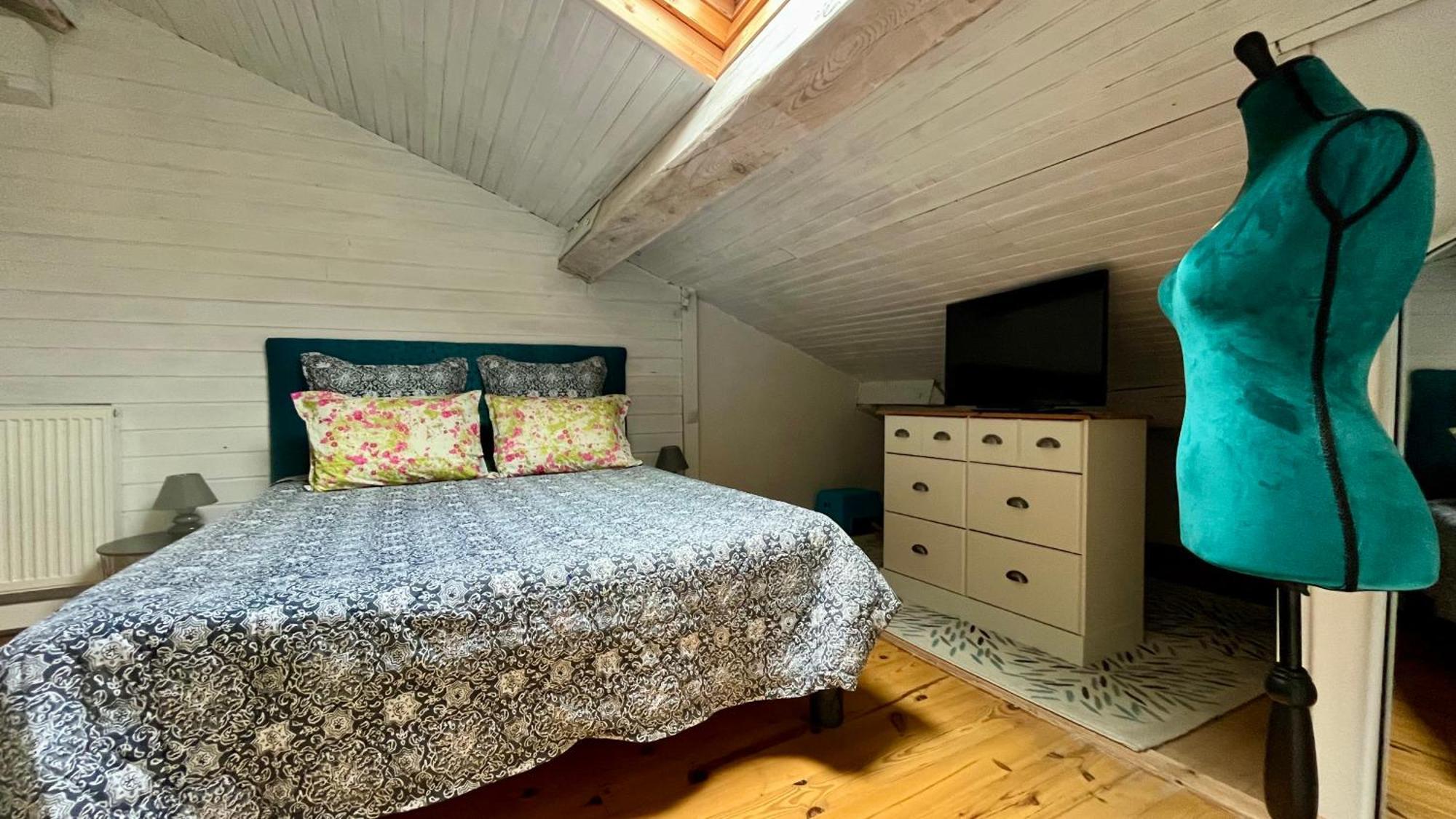 Aux Belles - Adults Only Bed & Breakfast