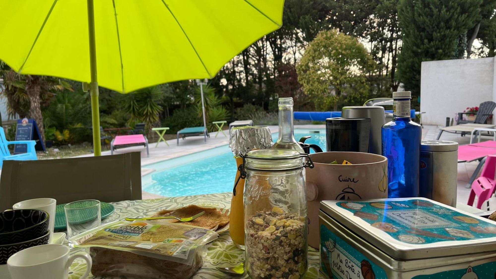 Bed & Breakfast Aux Belles - Adults Only