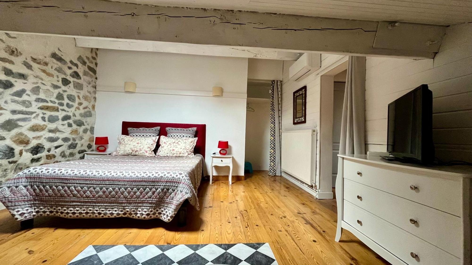 Aux Belles - Adults Only Bed & Breakfast